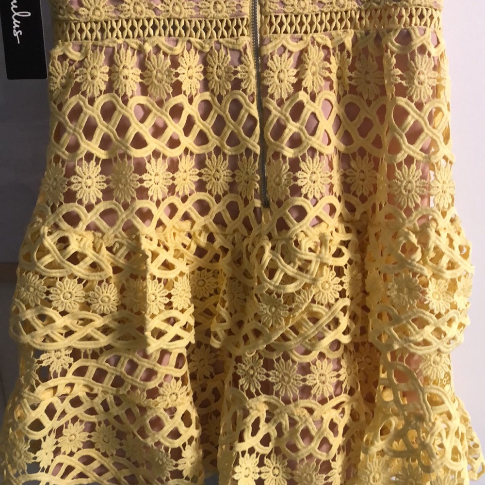 NWOT Lulus Dress - Picture 4 of 8